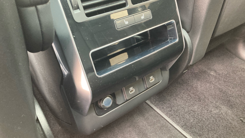 Land Rover Range Rover Sport 3.0 D300 HSE Silver 5dr Auto Diesel Estate